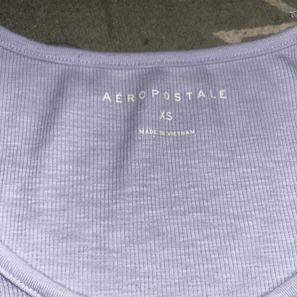Women's Lilac Button-Up Ribbed Top Lettuce Trim Aeropostale - Picture 4 of 7